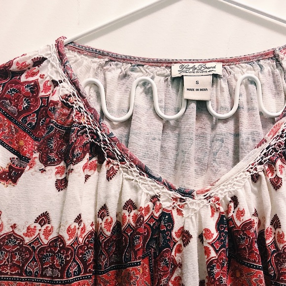Lucky Brand Top Red Paisley Size Small - Picture 6 of 6